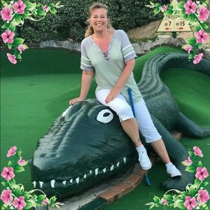 Meet your Posher, Joy